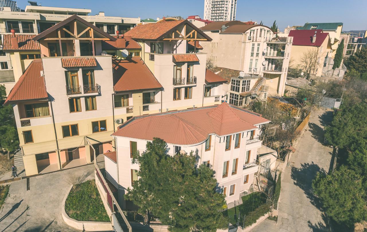 Hills Hotel Тбилиси Екстериор снимка