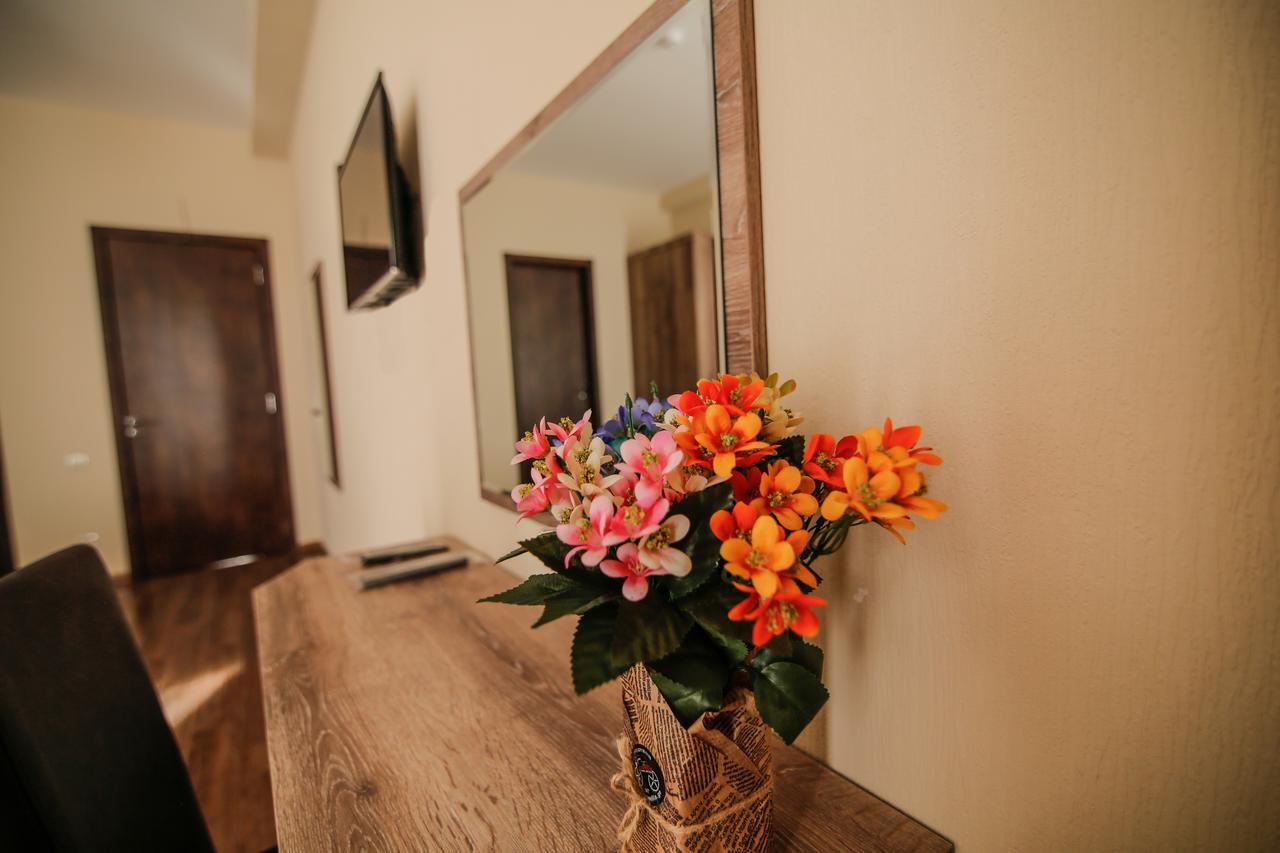 Hills Hotel Тбилиси Екстериор снимка