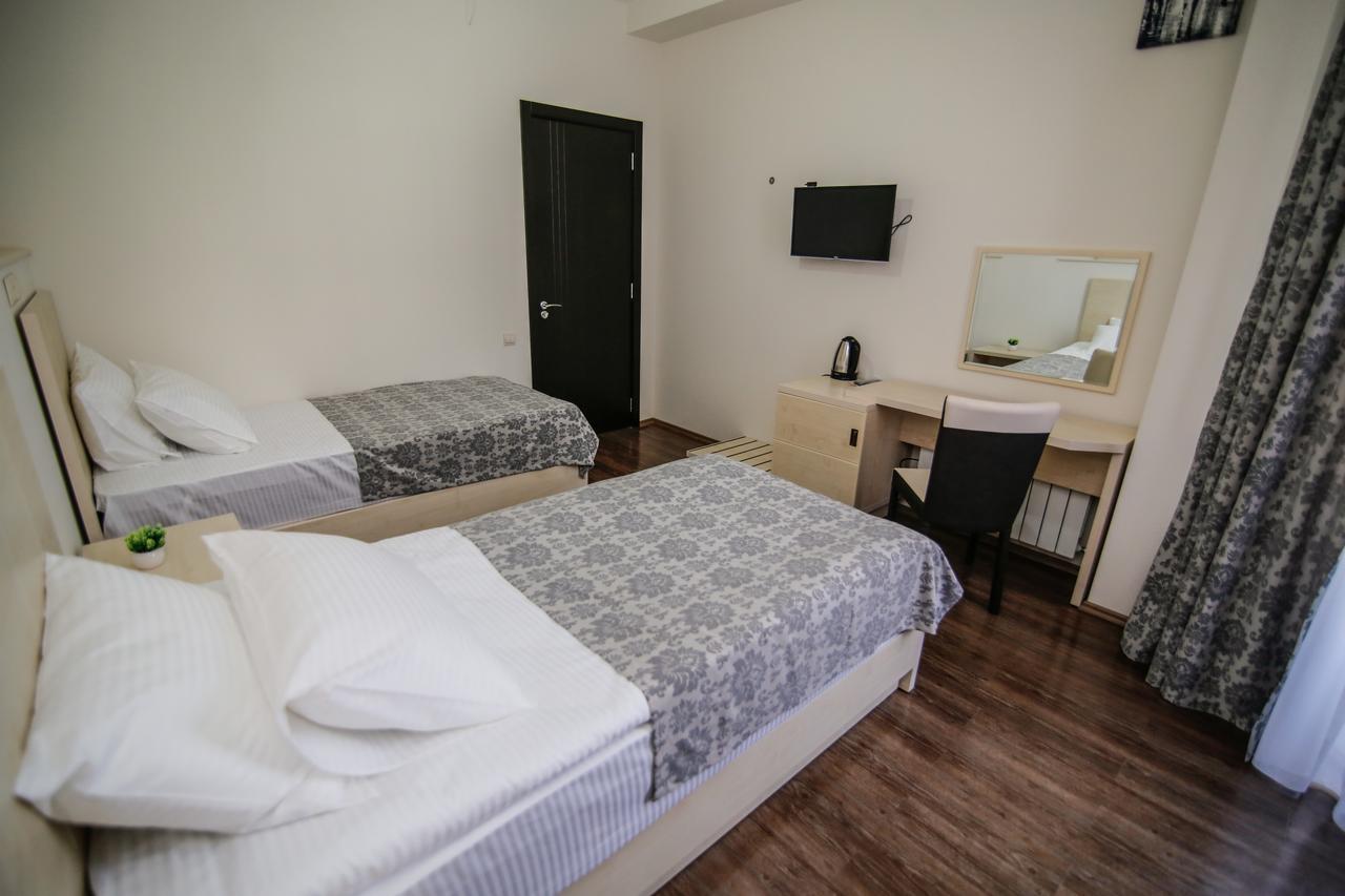 Hills Hotel Тбилиси Екстериор снимка